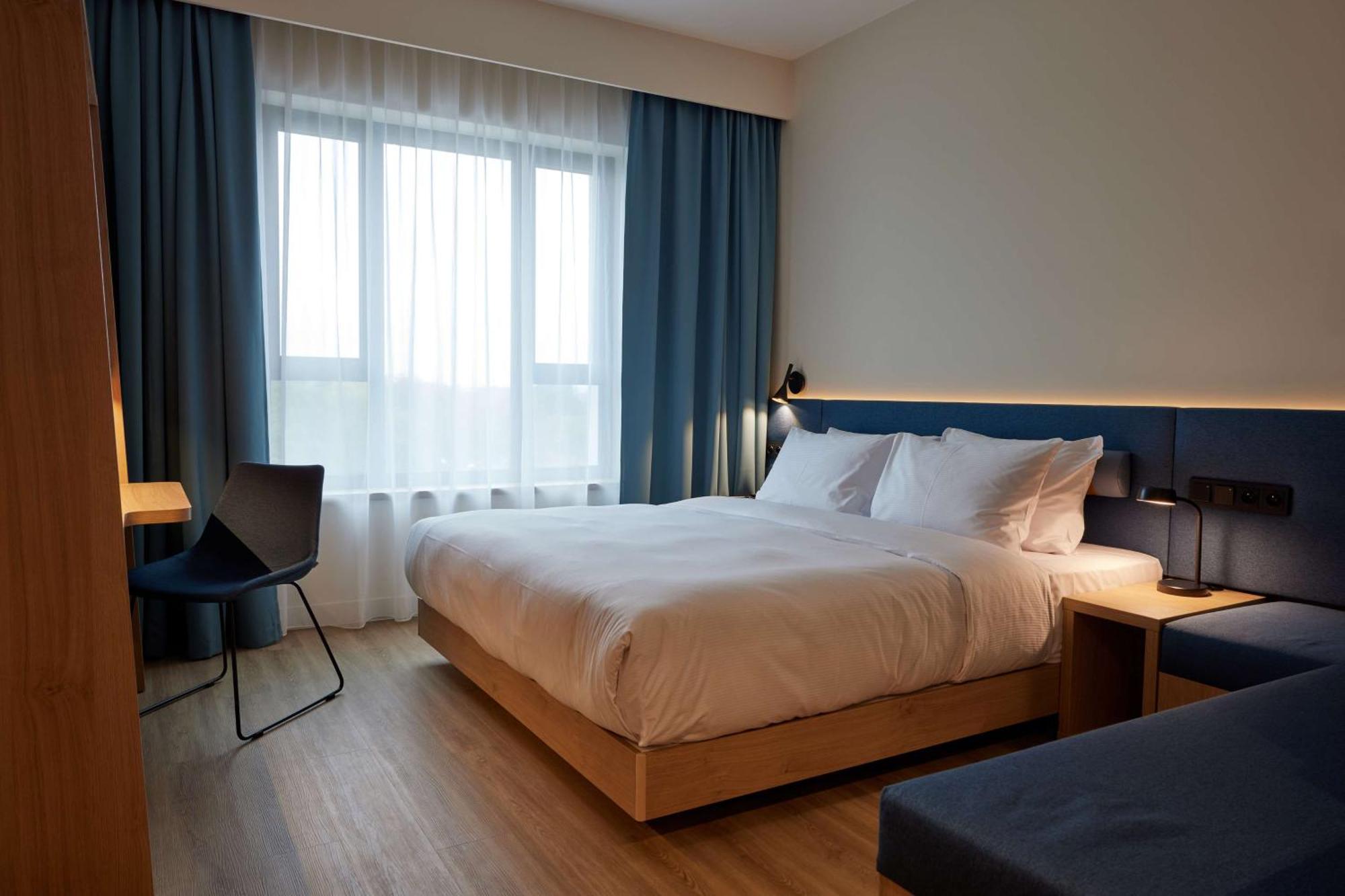 Hampton By Hilton Poznan Swarzedz Hotell Eksteriør bilde