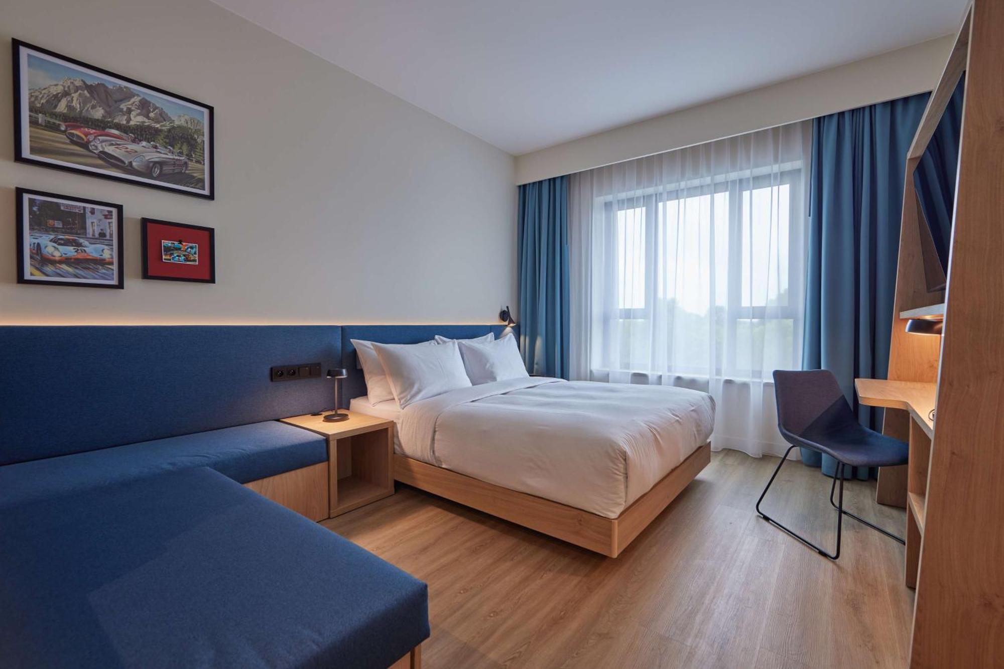 Hampton By Hilton Poznan Swarzedz Hotell Eksteriør bilde