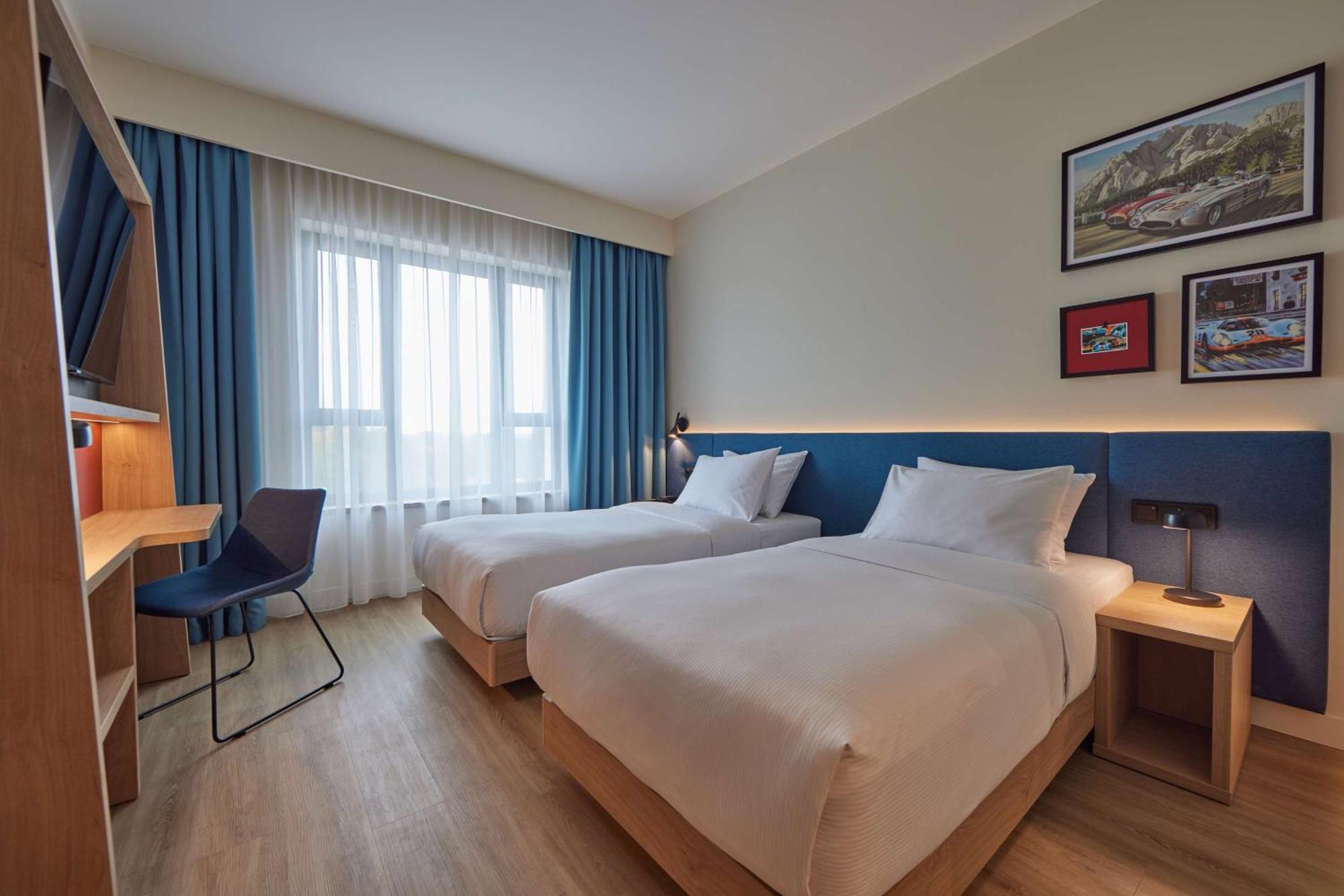 Hampton By Hilton Poznan Swarzedz Hotell Eksteriør bilde