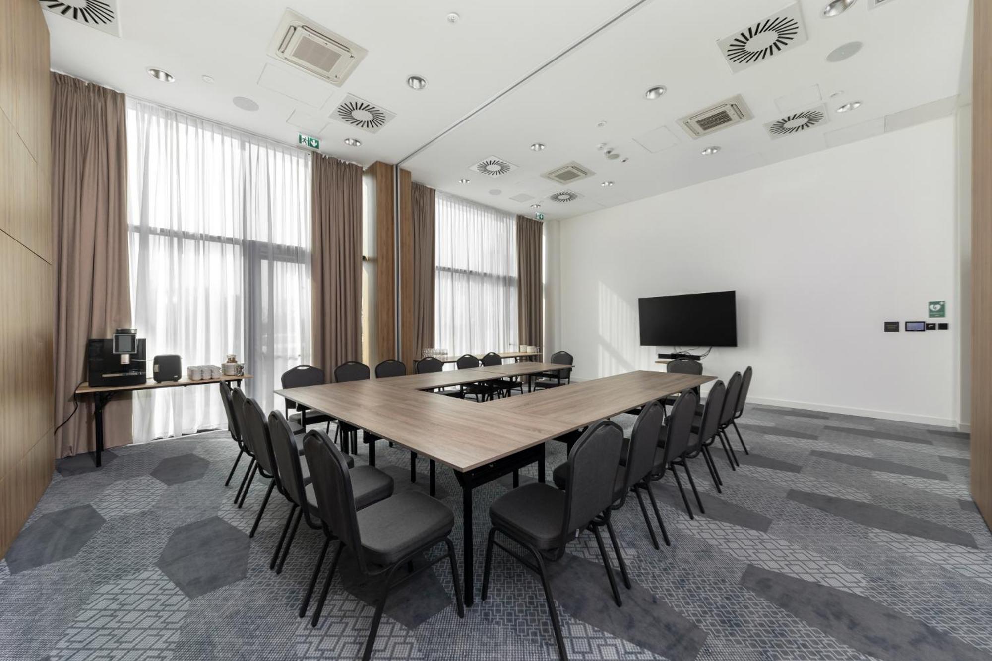 Hampton By Hilton Poznan Swarzedz Hotell Eksteriør bilde